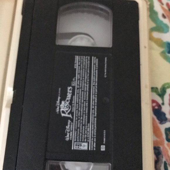 Disney Rescuers VHS - Picture 7 of 8